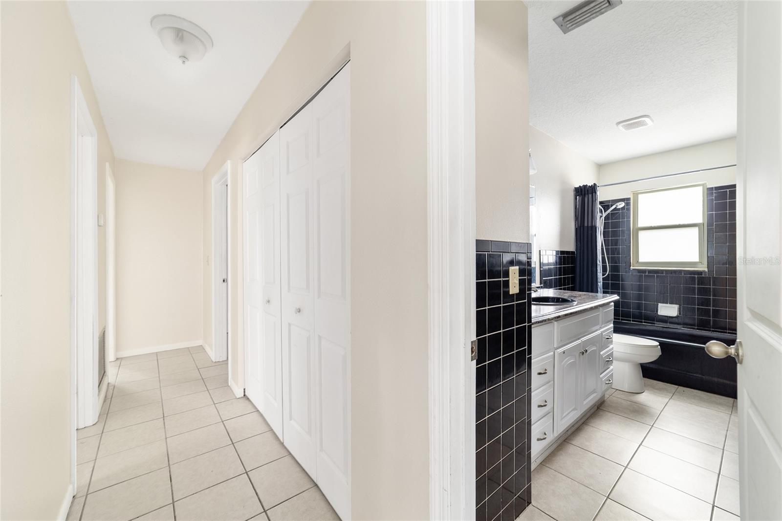 Image 29 of 48 For 3212 15th Avenue