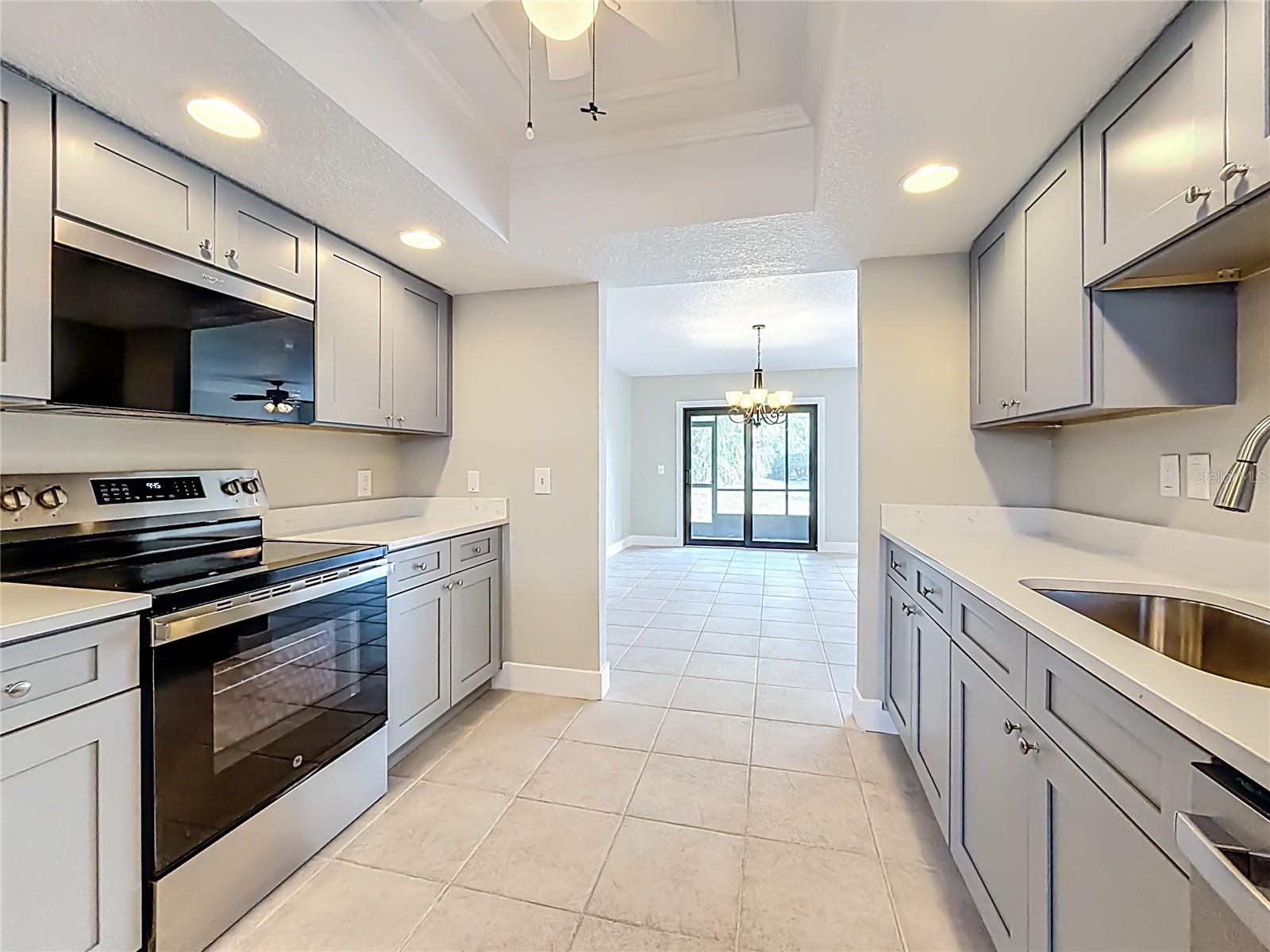 Image 24 of 73 For 11603 Bayshore Drive 118