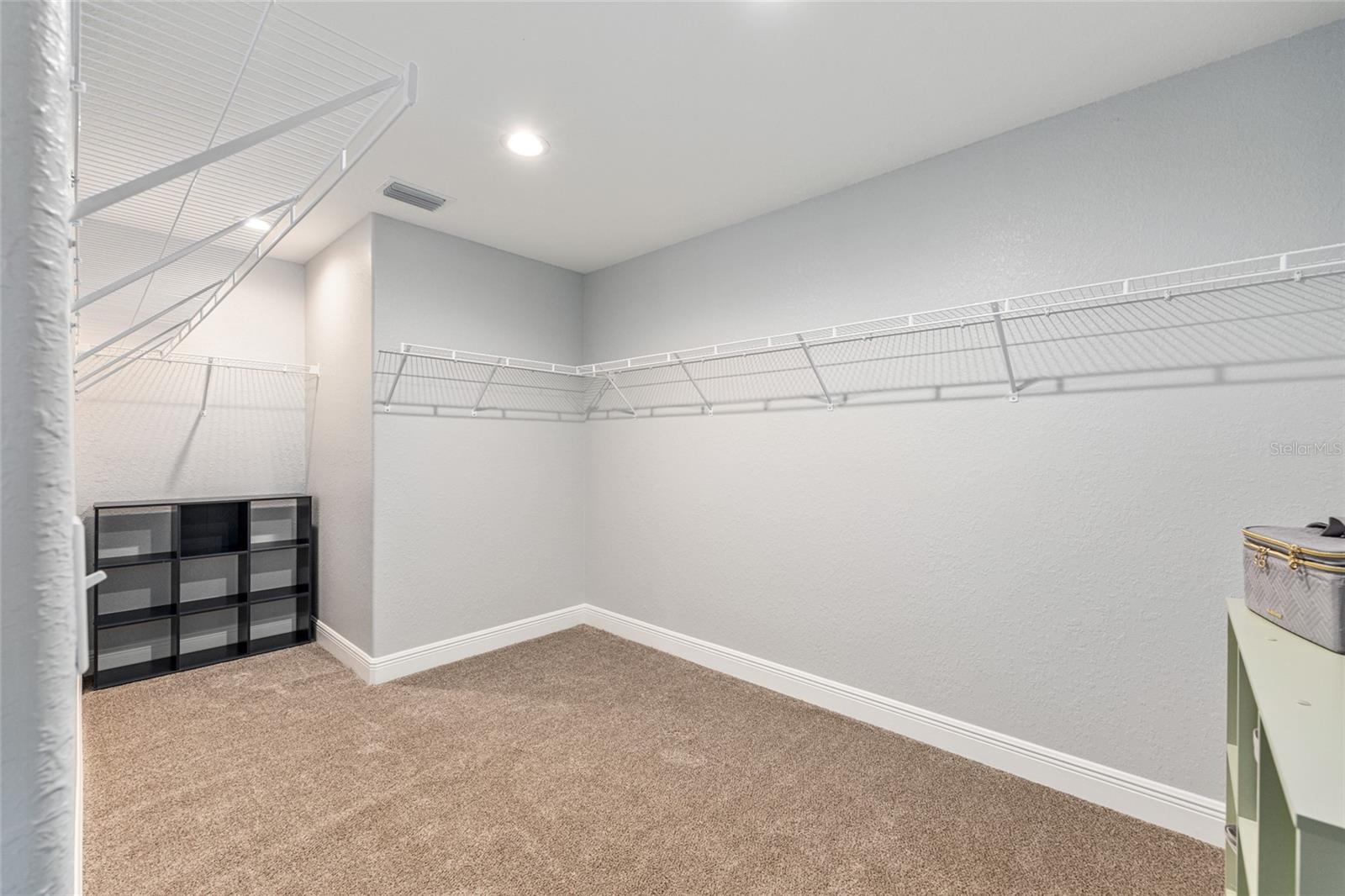 Image 21 of 46 For 5297 39th Loop