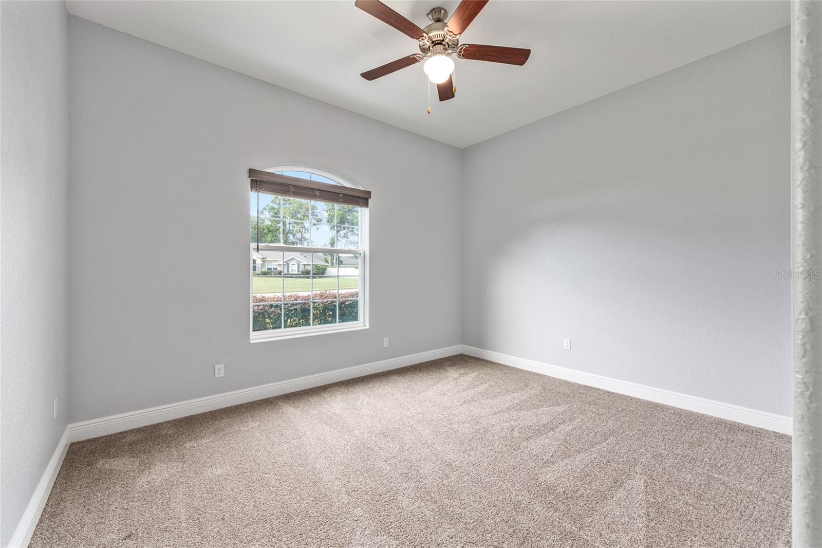 Image 25 of 46 For 5297 39th Loop