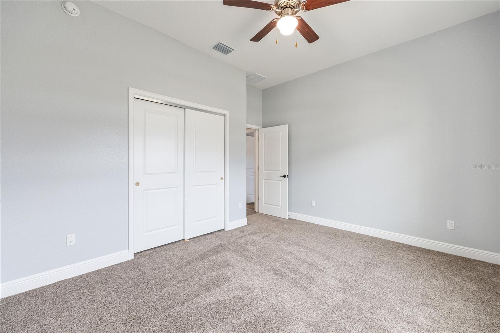 Image 26 of 46 For 5297 39th Loop