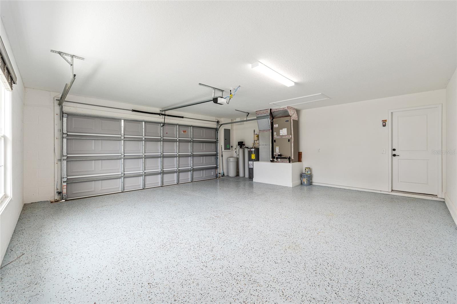 Image 38 of 46 For 5297 39th Loop