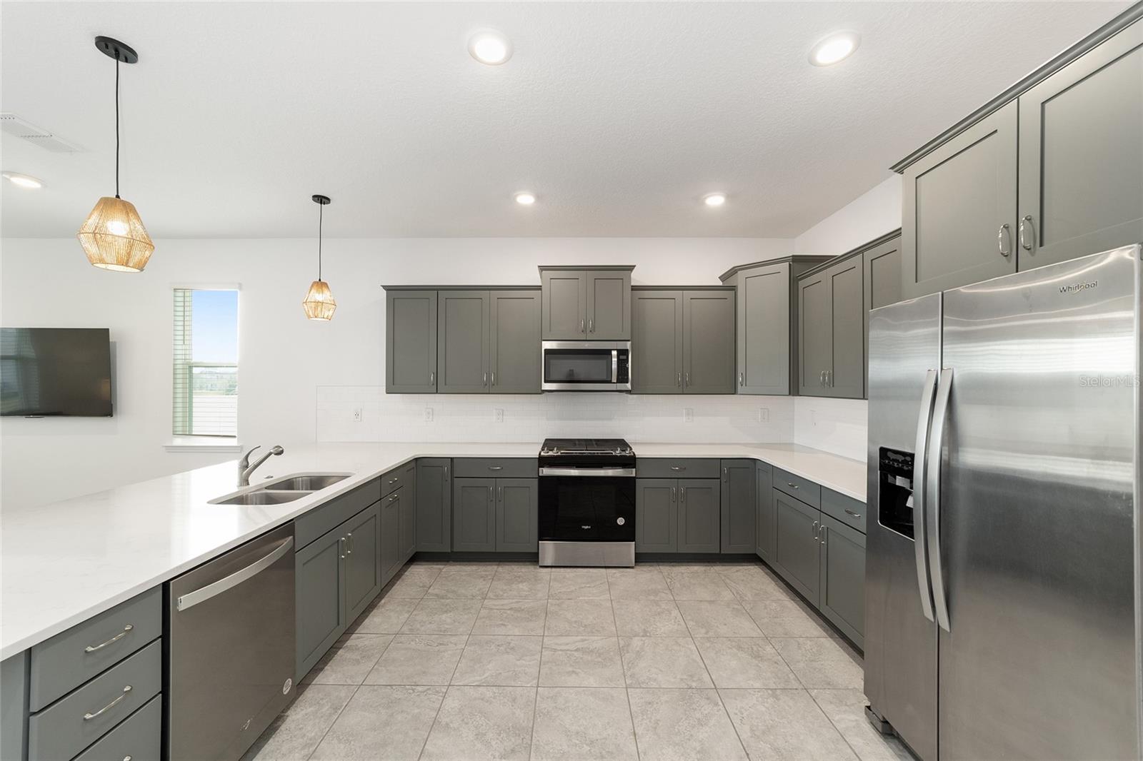 Image 8 of 43 For 7288 64th Street Road