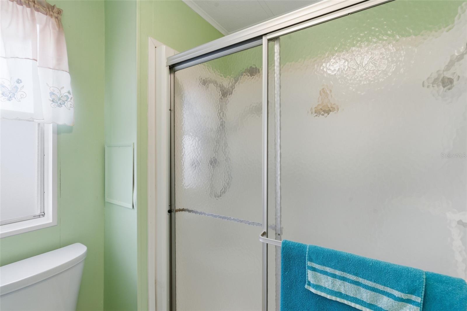 Image 29 of 42 For 3073 Longview Lane