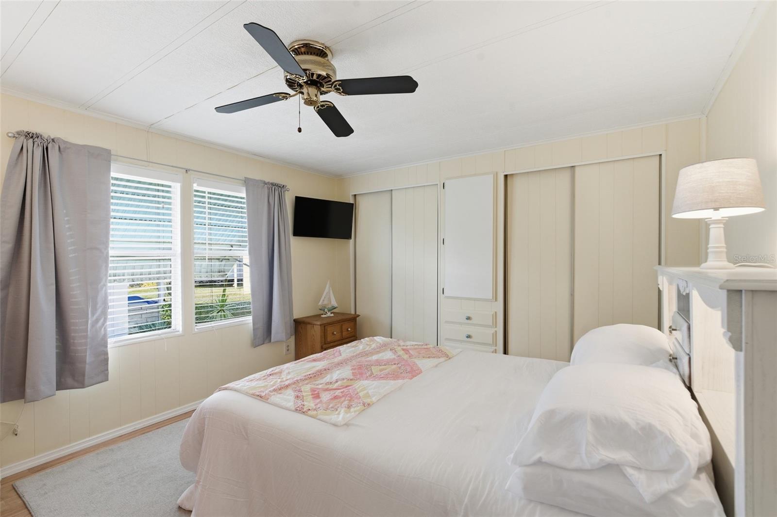 Image 31 of 42 For 3073 Longview Lane