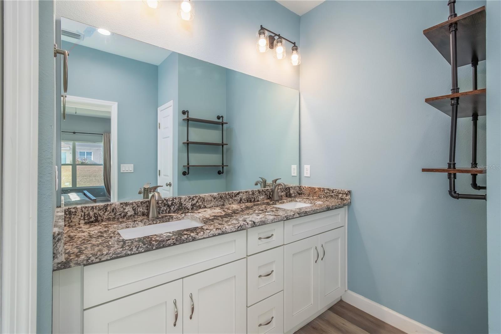 Image 26 of 50 For 2839 43rd Road