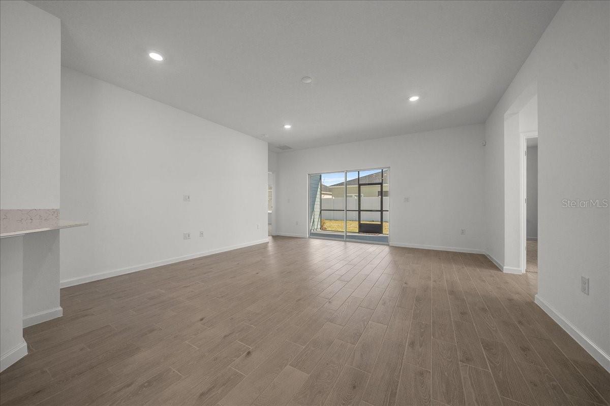 Image 10 of 60 For 7930 74th Loop