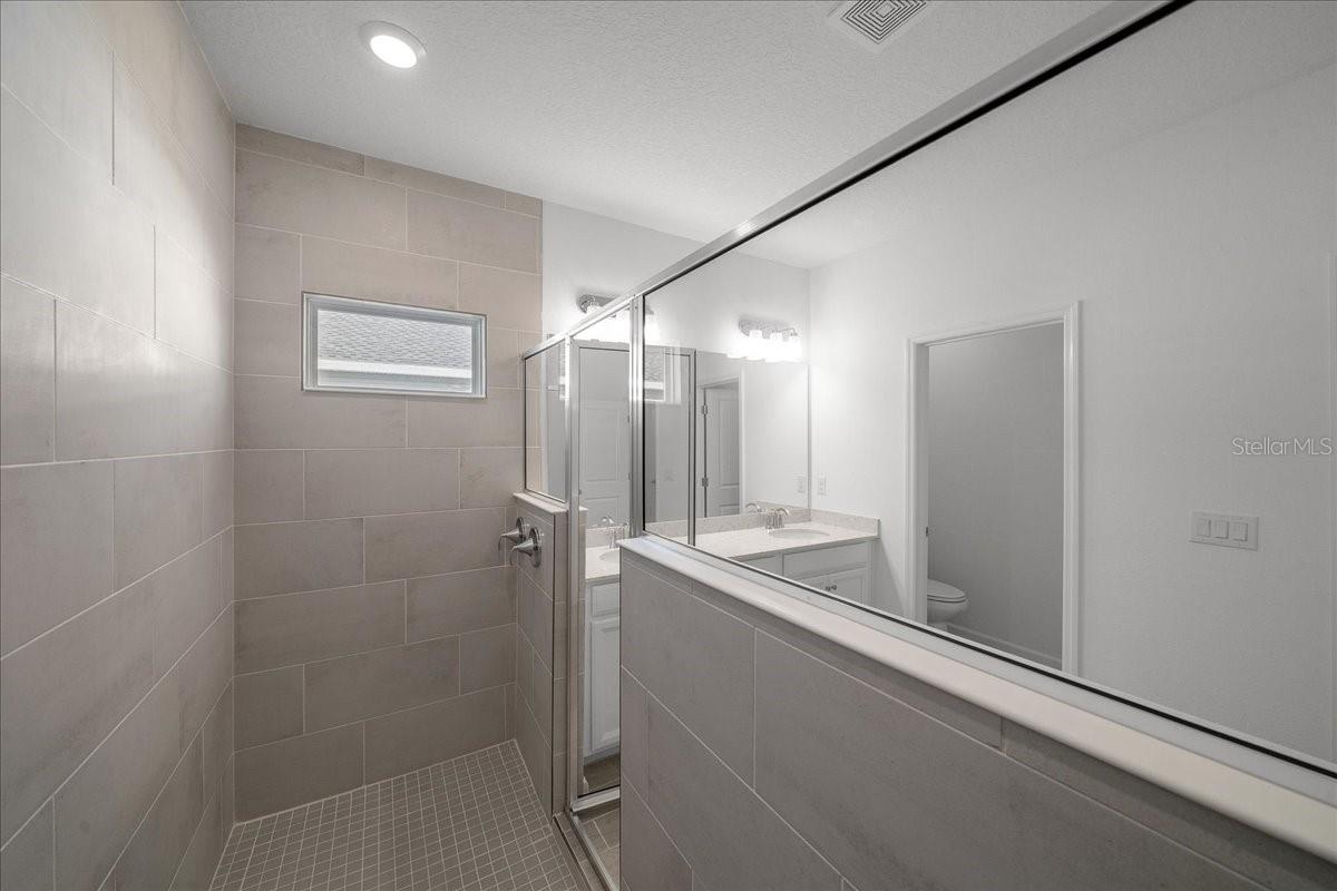 Image 35 of 60 For 7930 74th Loop