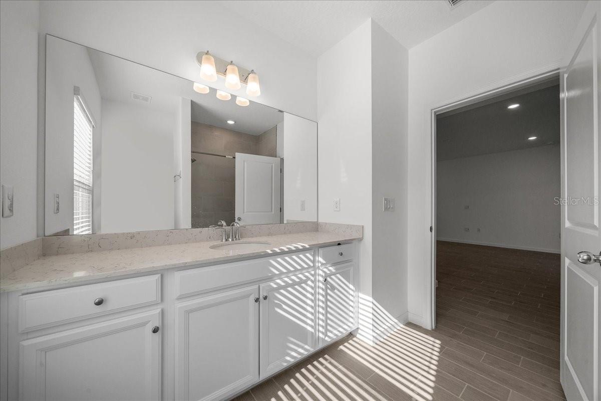 Image 38 of 60 For 7930 74th Loop