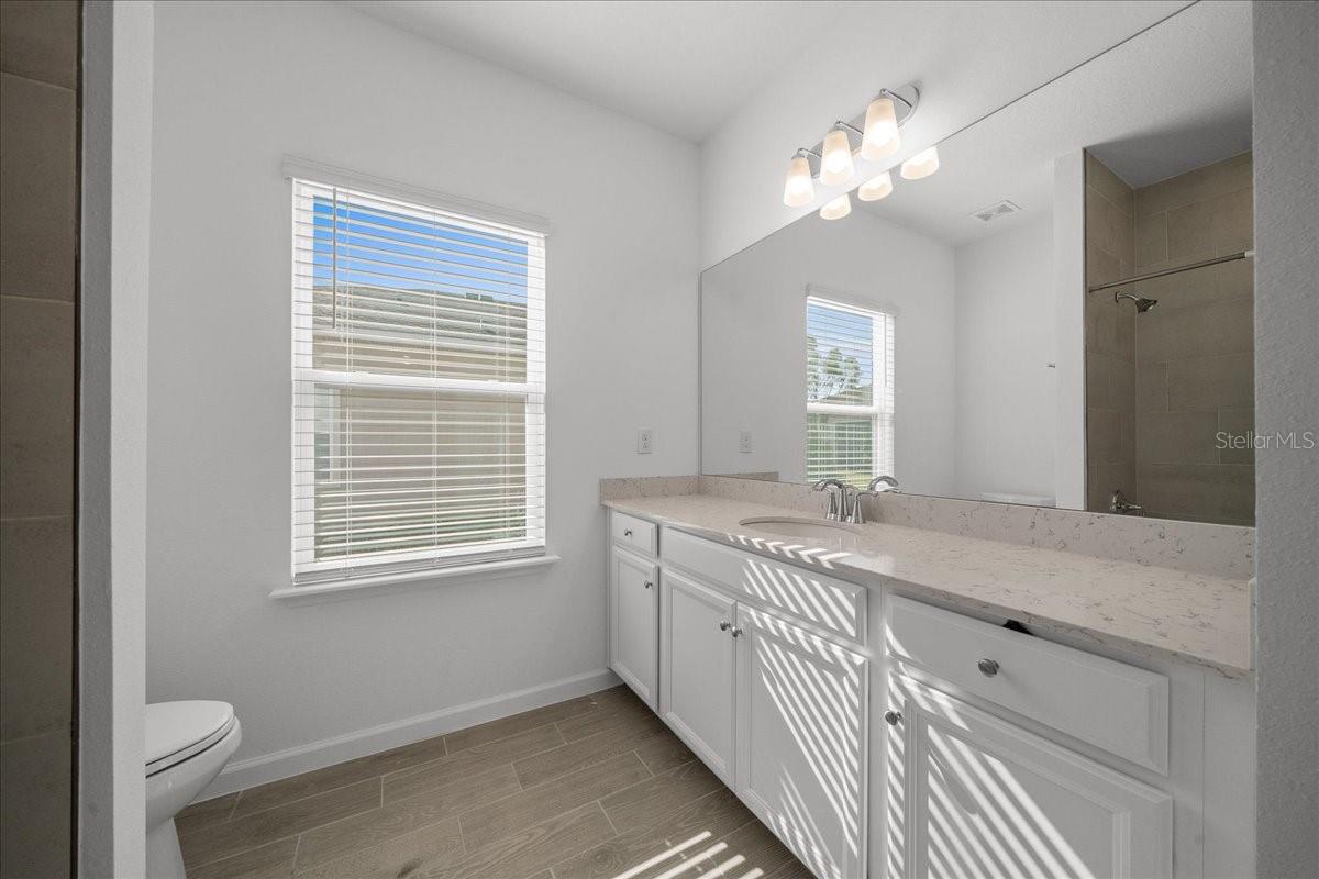 Image 40 of 60 For 7930 74th Loop