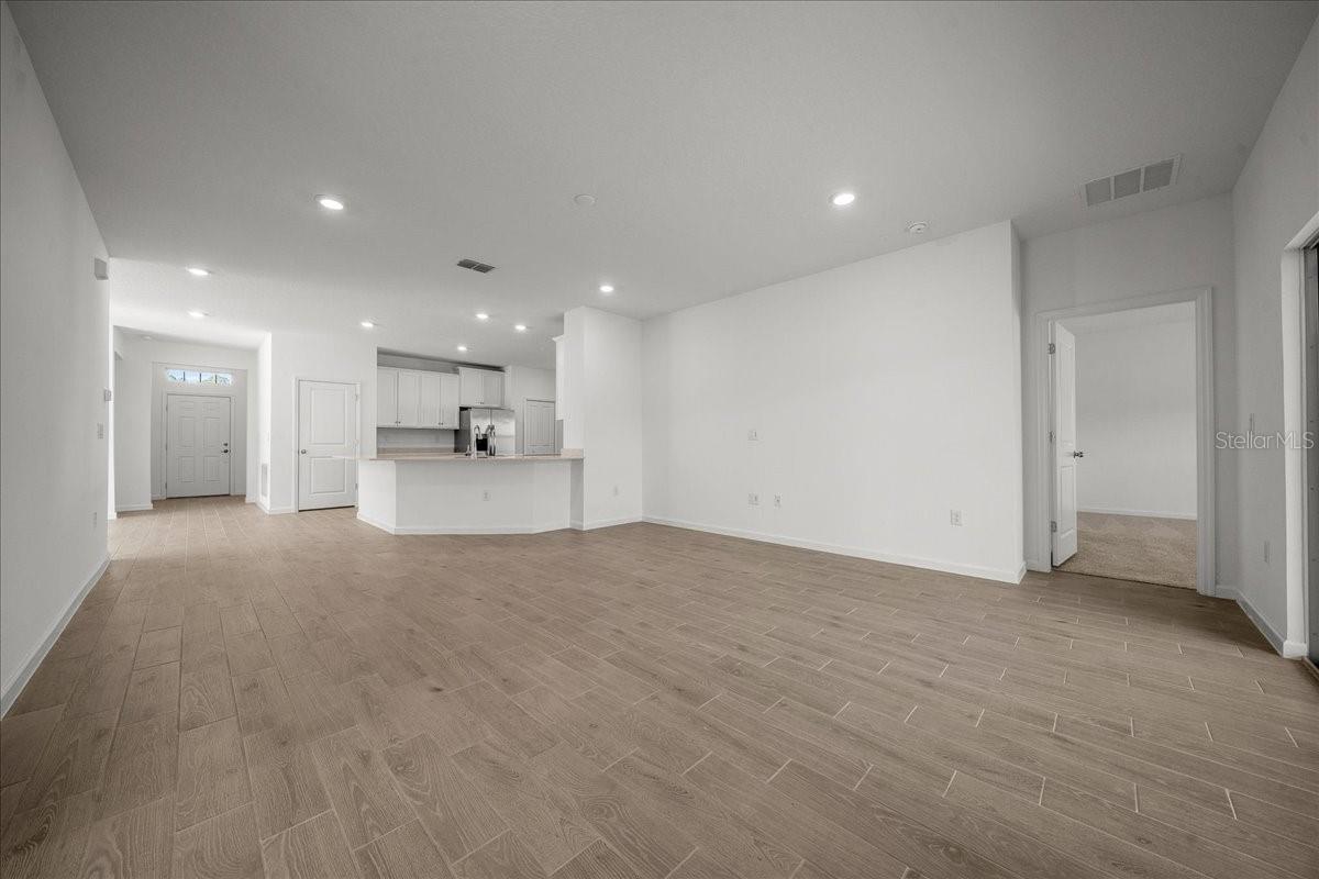 Image 8 of 60 For 7930 74th Loop