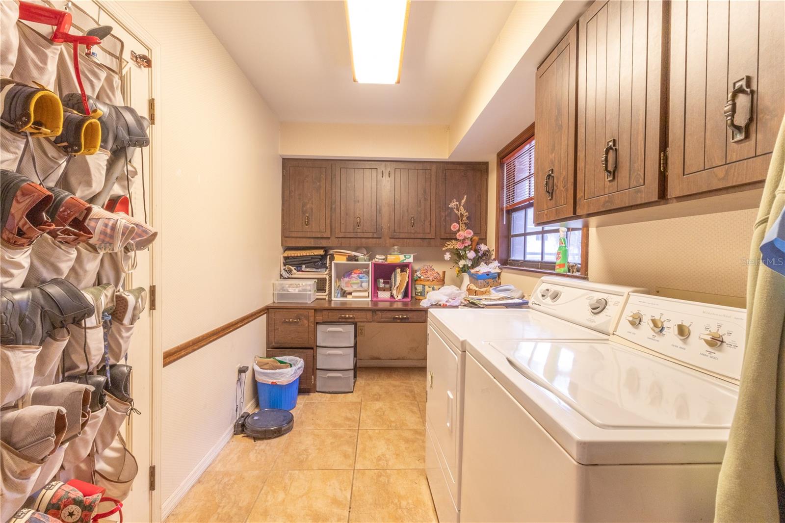 Listing photo id 19 for 2641 45th Street