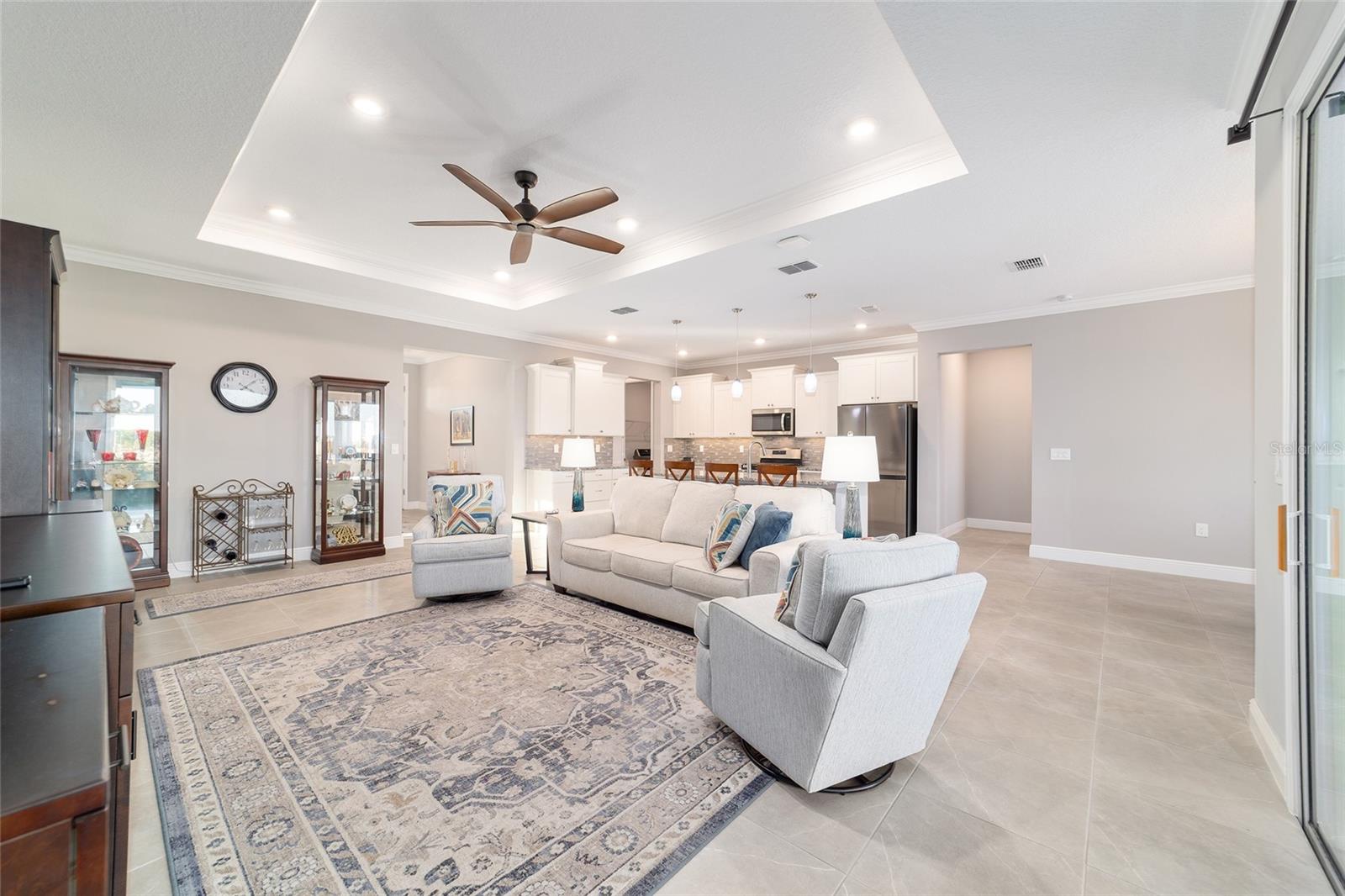 Image 17 of 67 For 10318 96th Loop