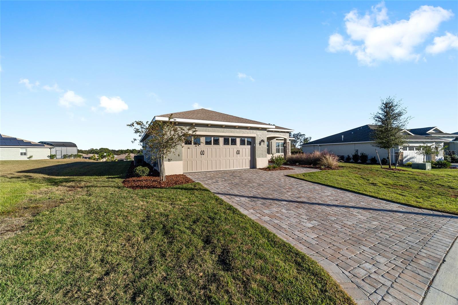 Image 2 of 67 For 10318 96th Loop