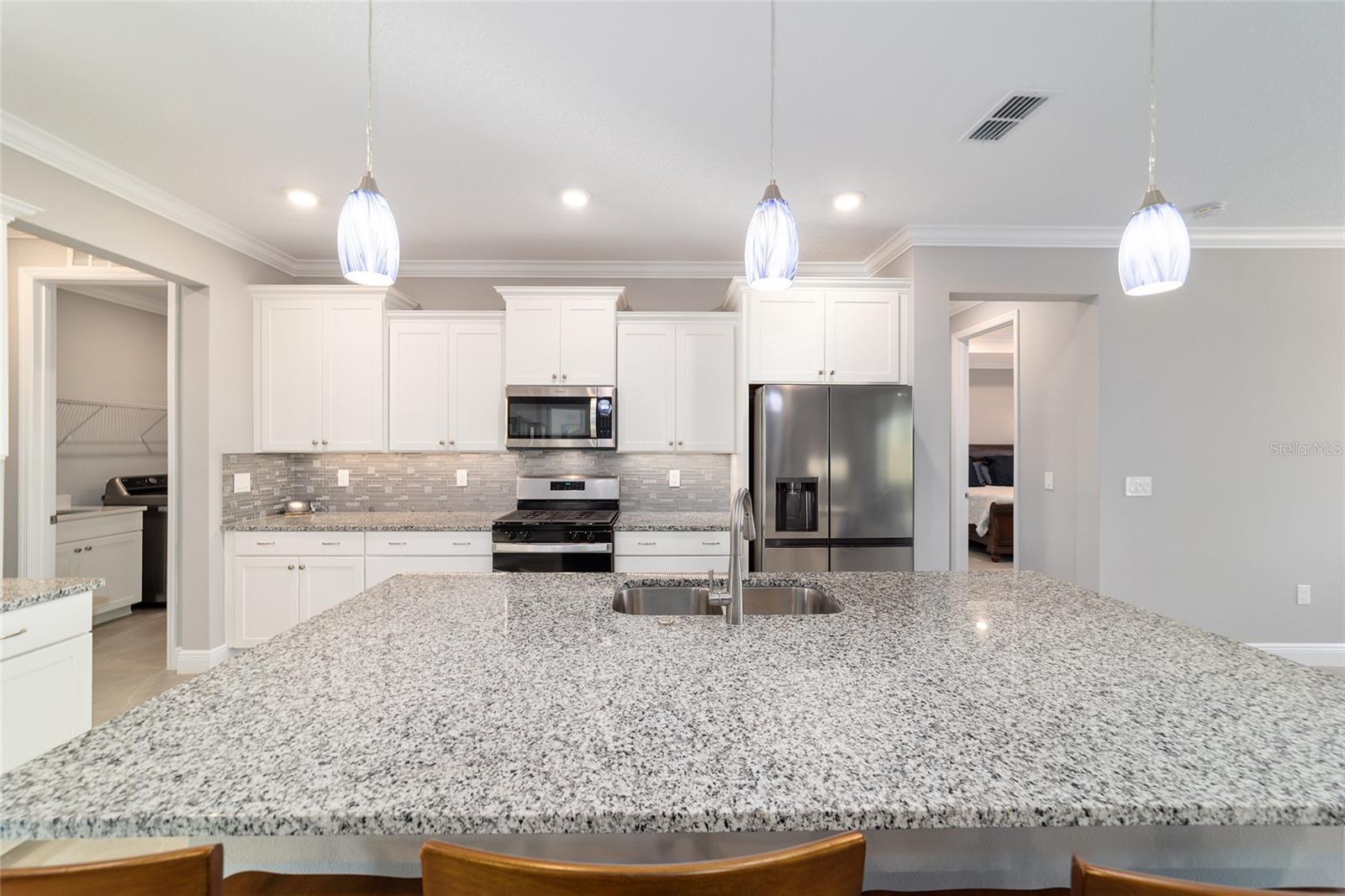 Image 22 of 67 For 10318 96th Loop