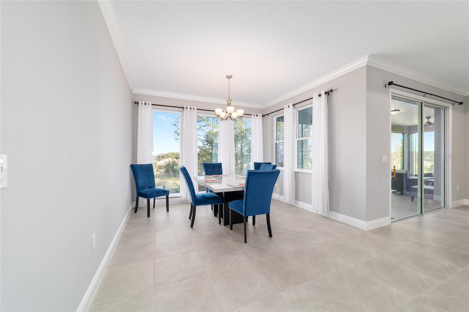 Image 29 of 67 For 10318 96th Loop