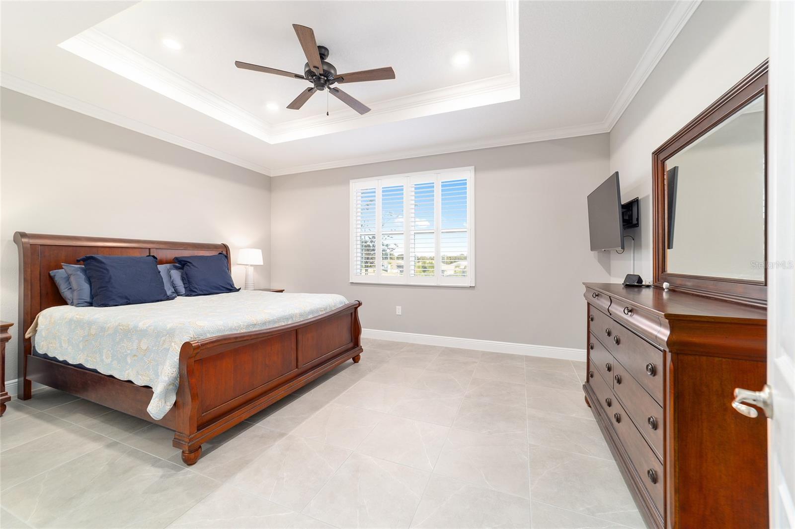 Image 34 of 67 For 10318 96th Loop