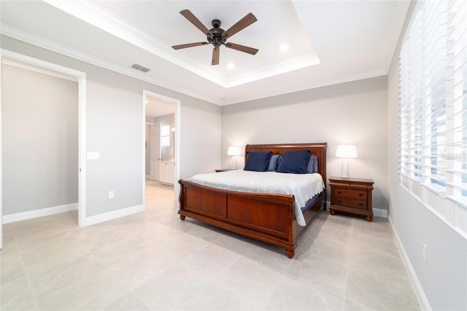 Image 35 of 67 For 10318 96th Loop