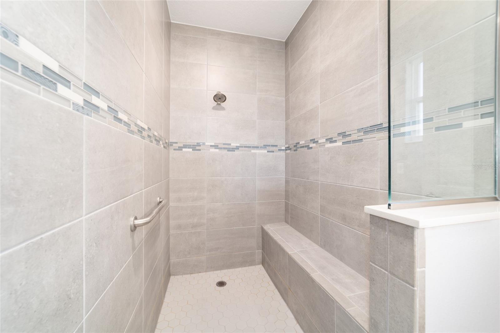 Image 41 of 67 For 10318 96th Loop