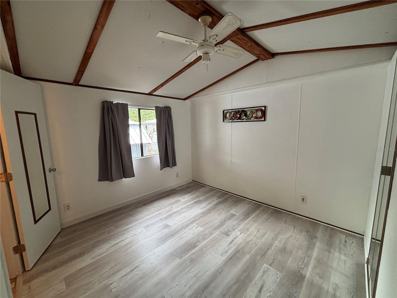 Image 28 of 41 For 551 129th Court