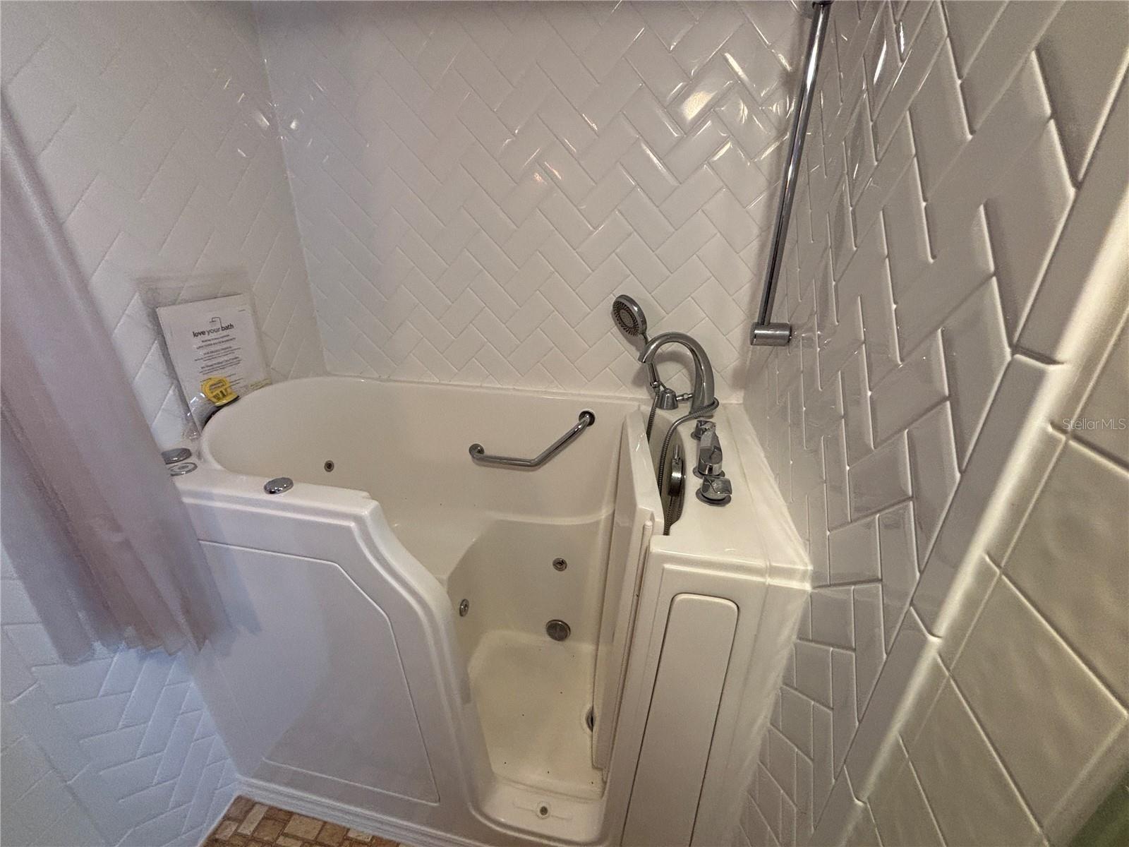 Image 32 of 41 For 551 129th Court