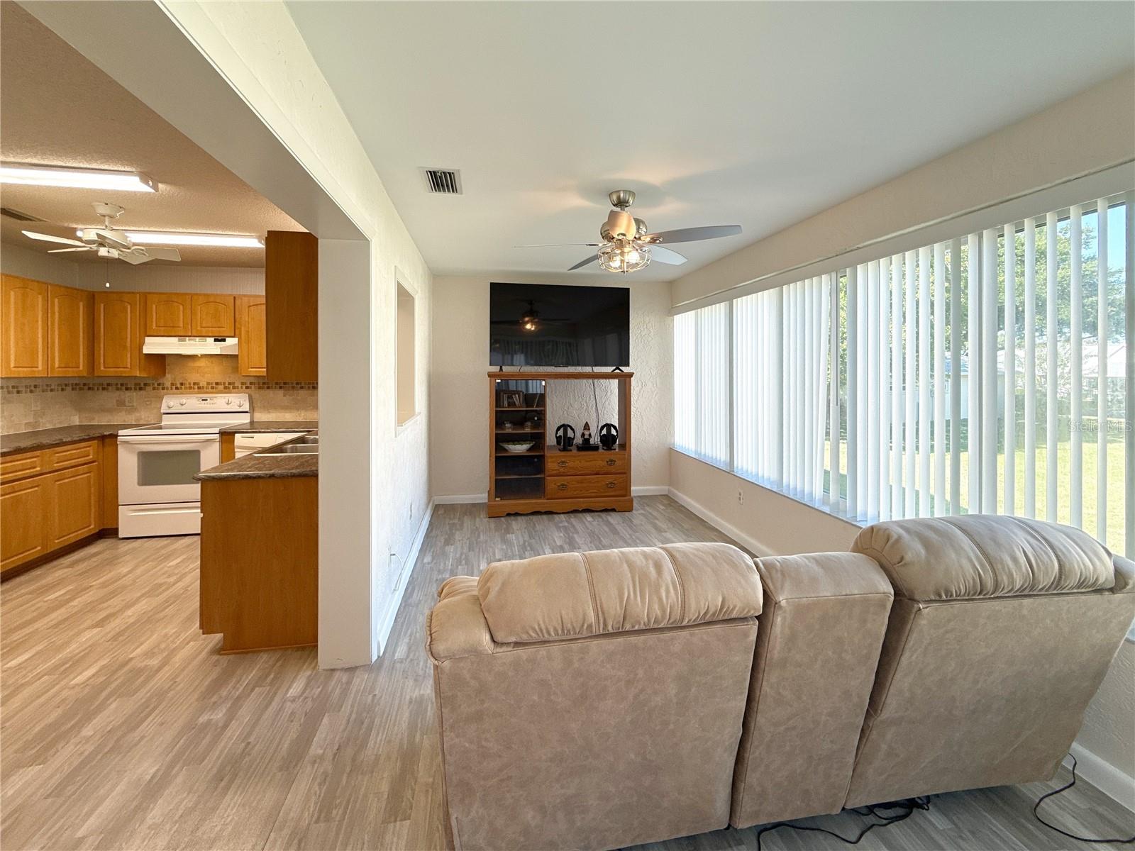 Image 6 of 22 For 8753 91st Street B