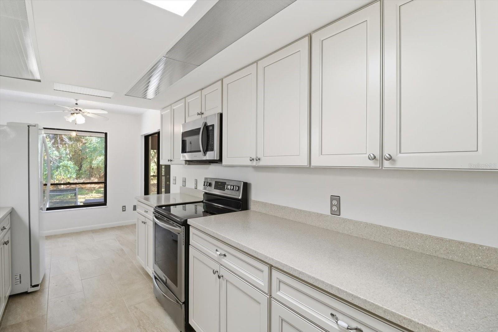 Image 12 of 34 For 98 Sycamore Circle