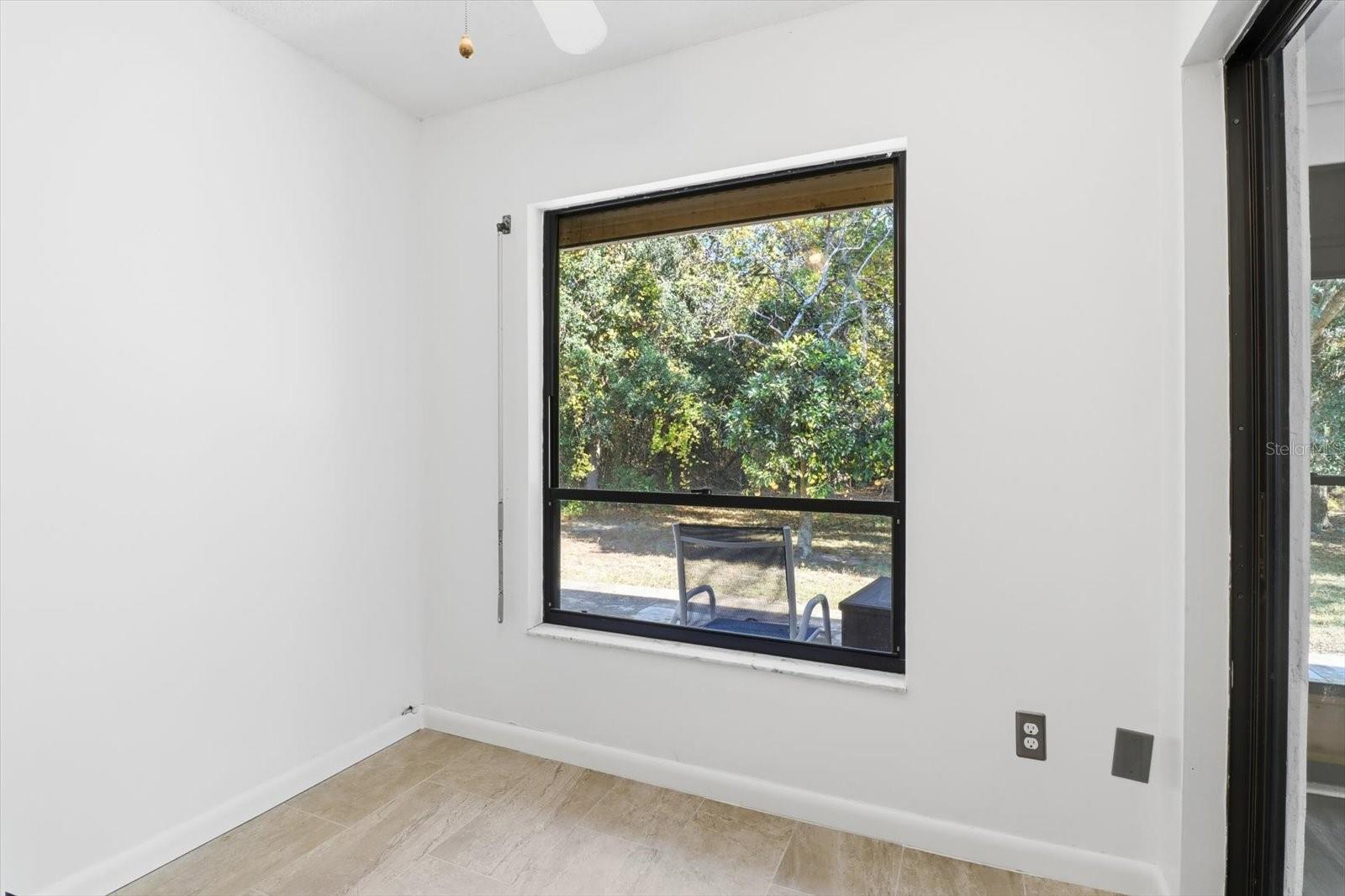 Image 15 of 34 For 98 Sycamore Circle