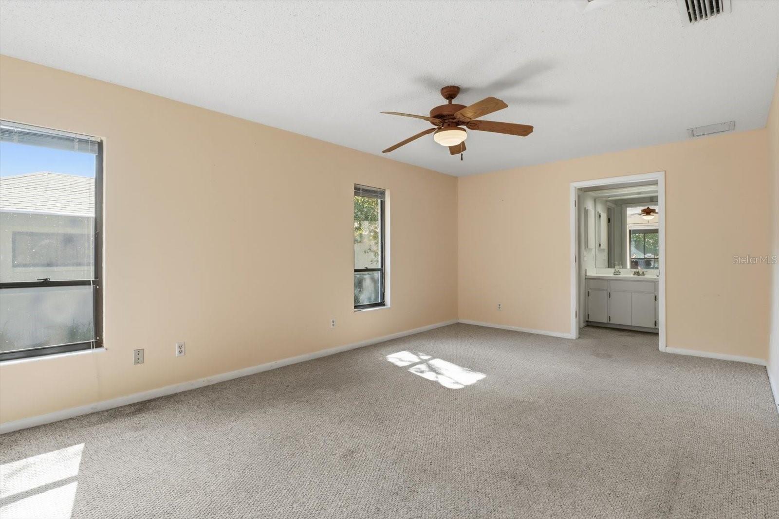 Image 16 of 34 For 98 Sycamore Circle