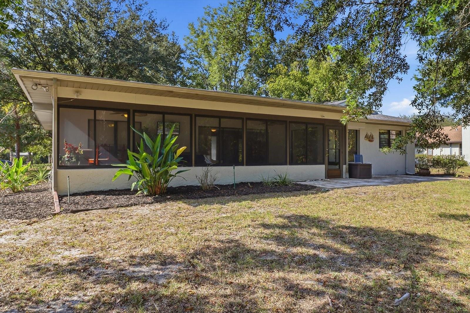 Image 27 of 34 For 98 Sycamore Circle