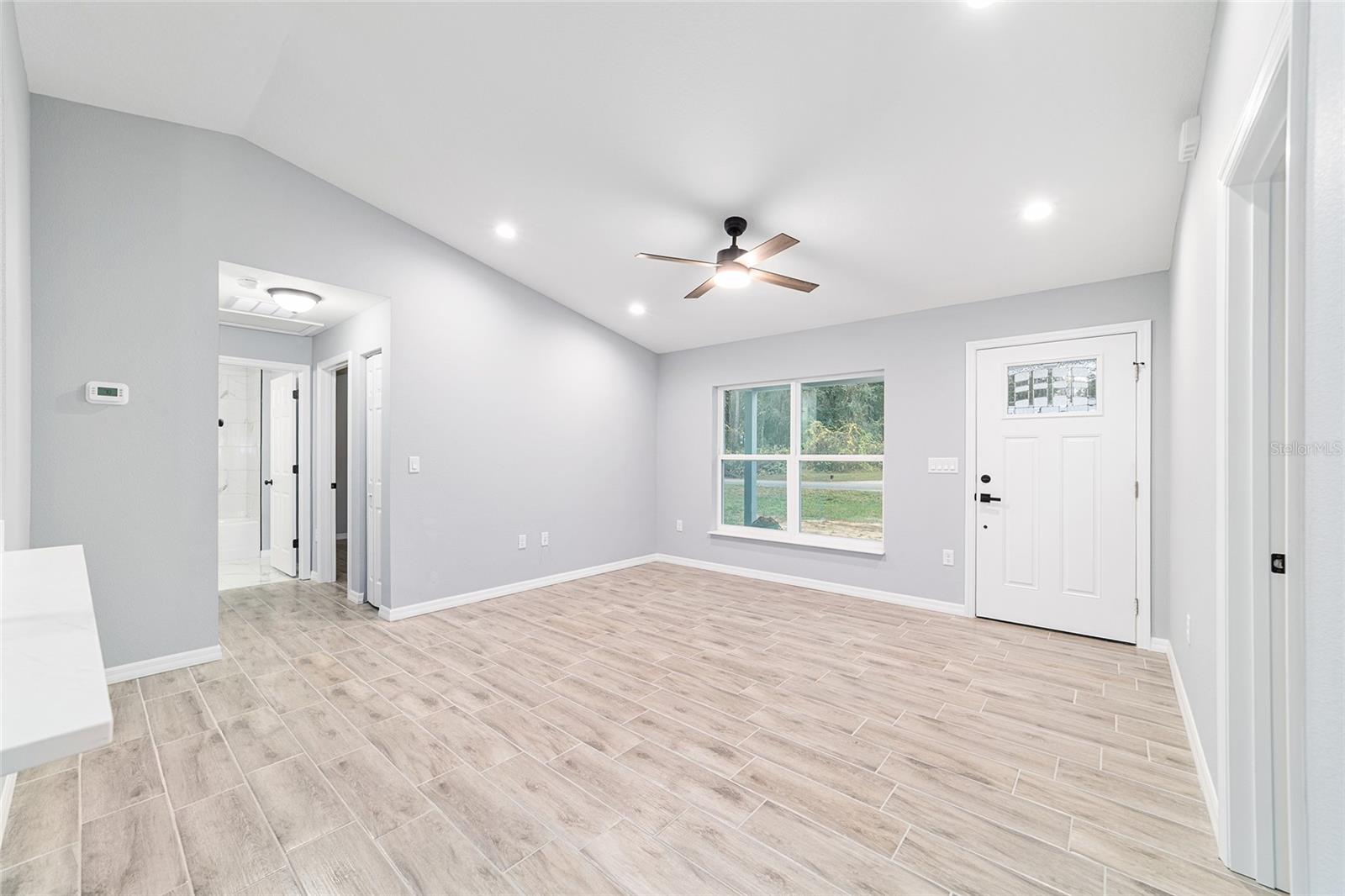 Image 18 of 47 For 4919 61st Court