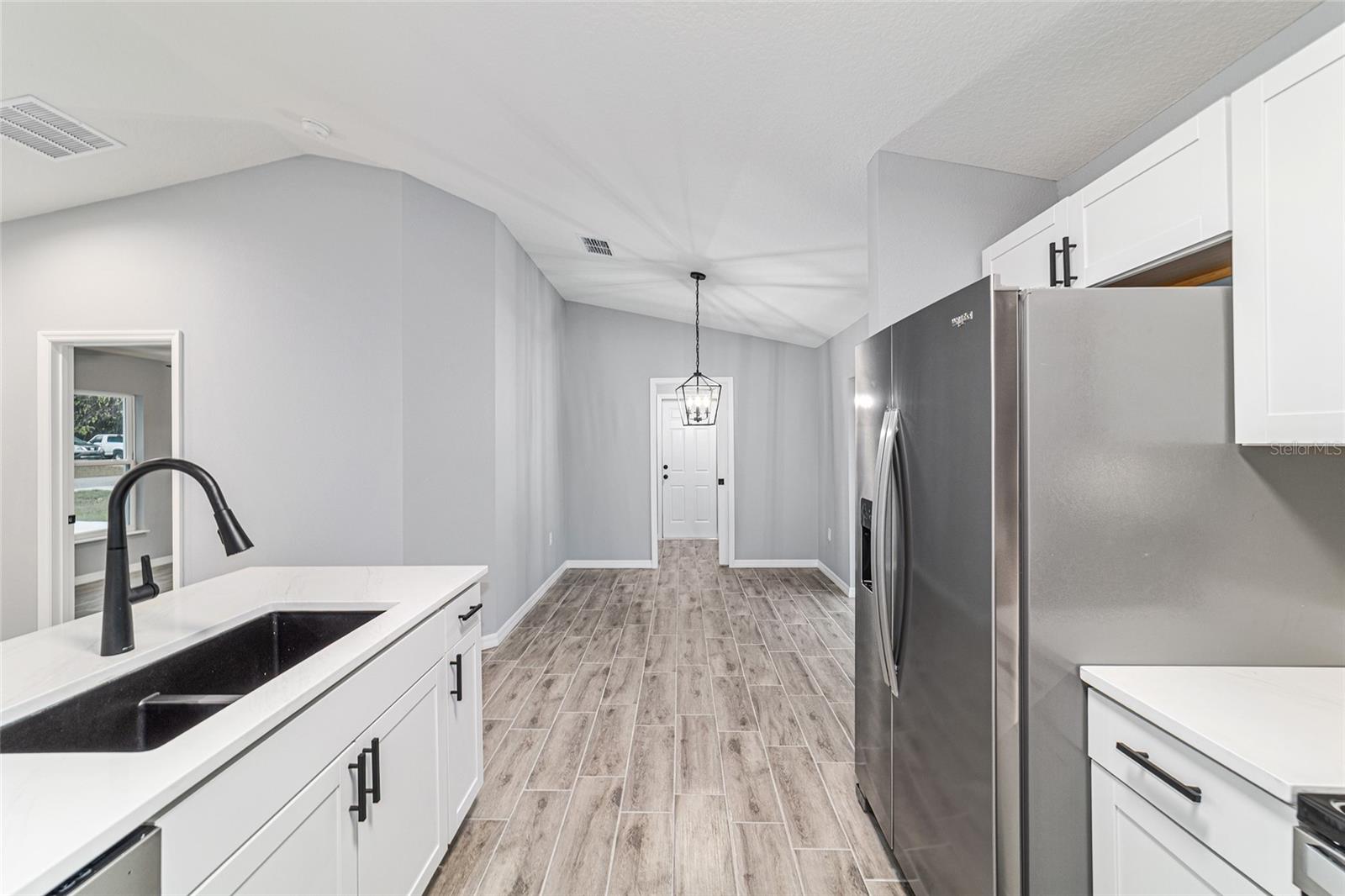 Image 28 of 47 For 4919 61st Court