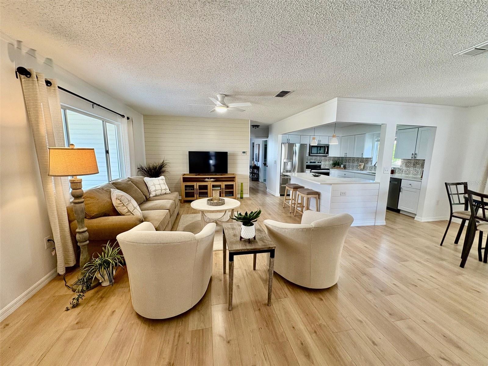 Image 10 of 52 For 17747 97th Avenue