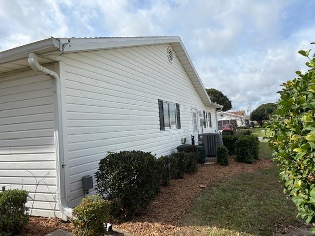 Image 9 of 52 For 17747 97th Avenue