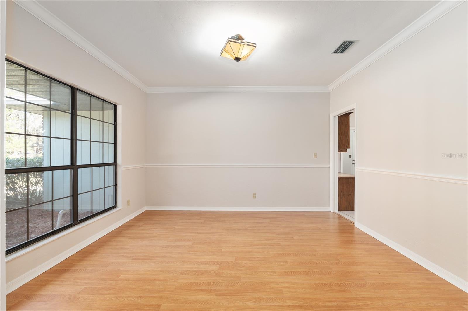 Image 13 of 64 For 10123 2nd Place