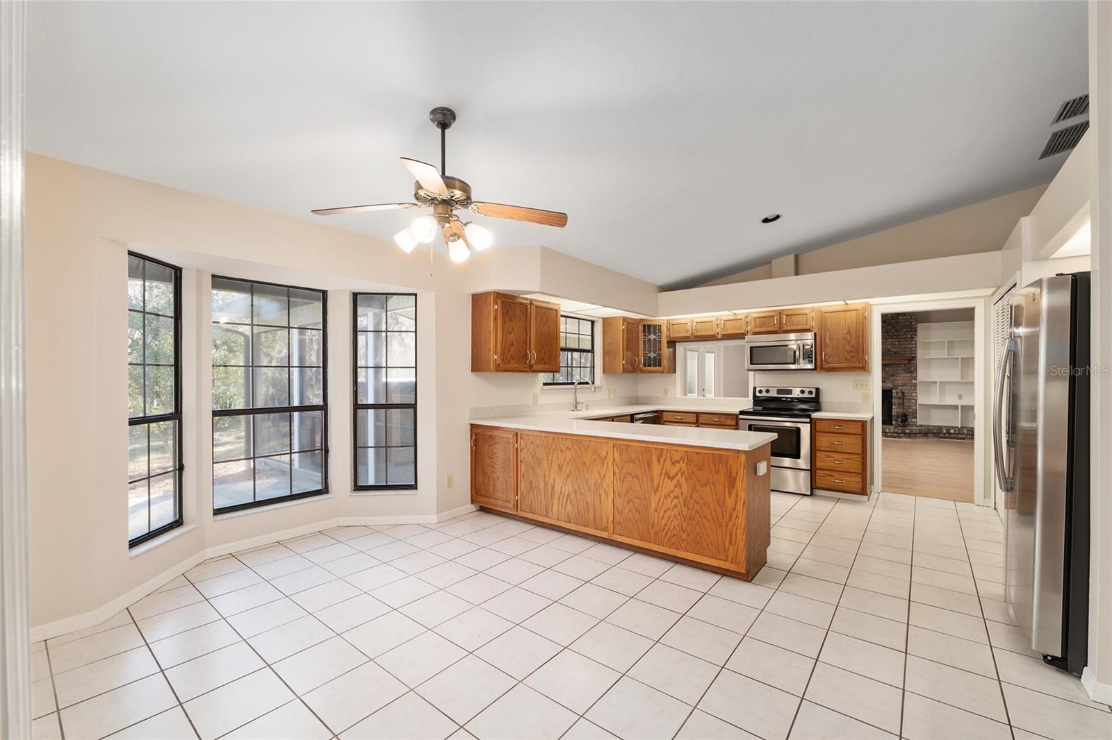 Image 27 of 64 For 10123 2nd Place