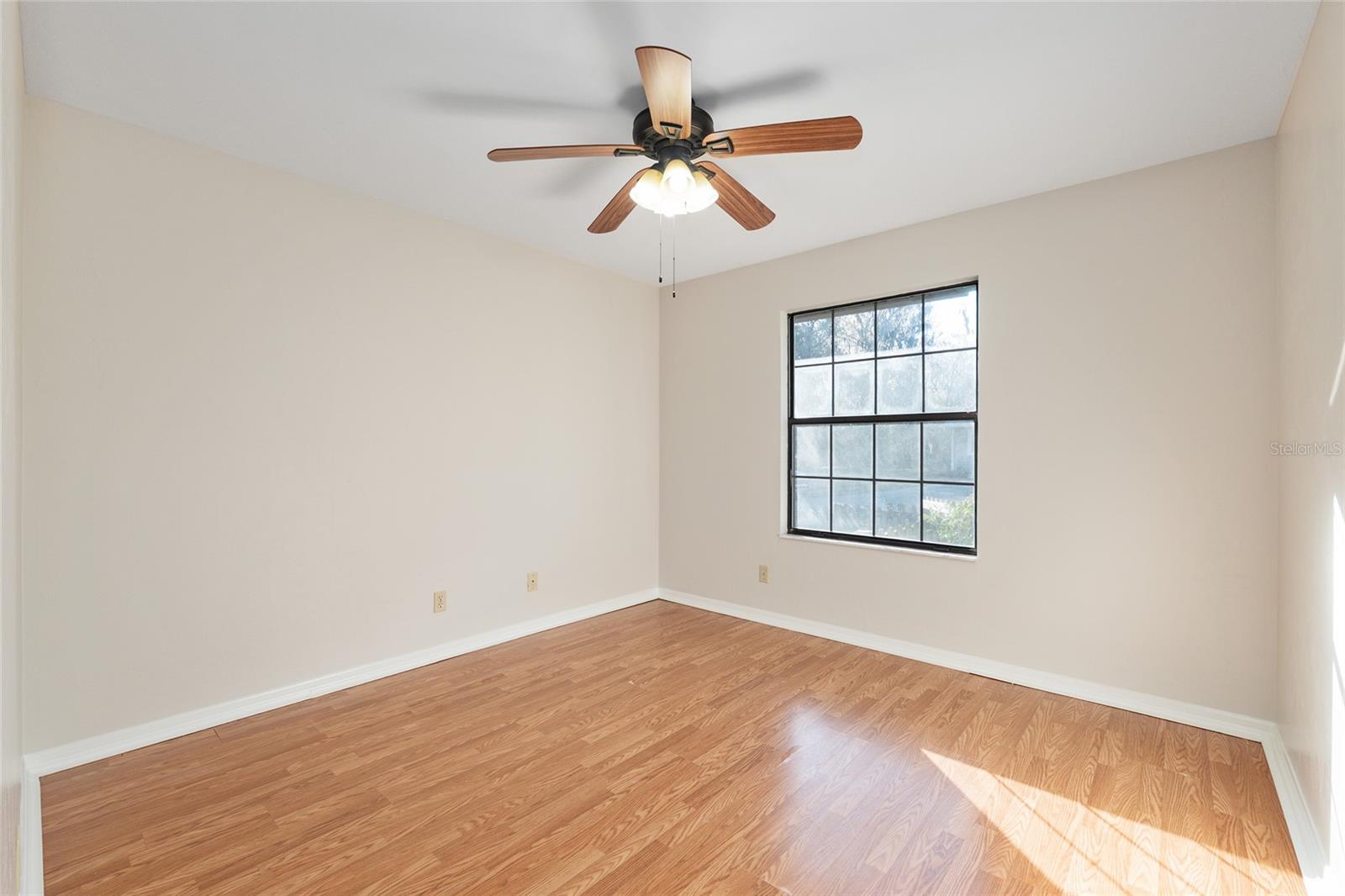 Image 39 of 64 For 10123 2nd Place