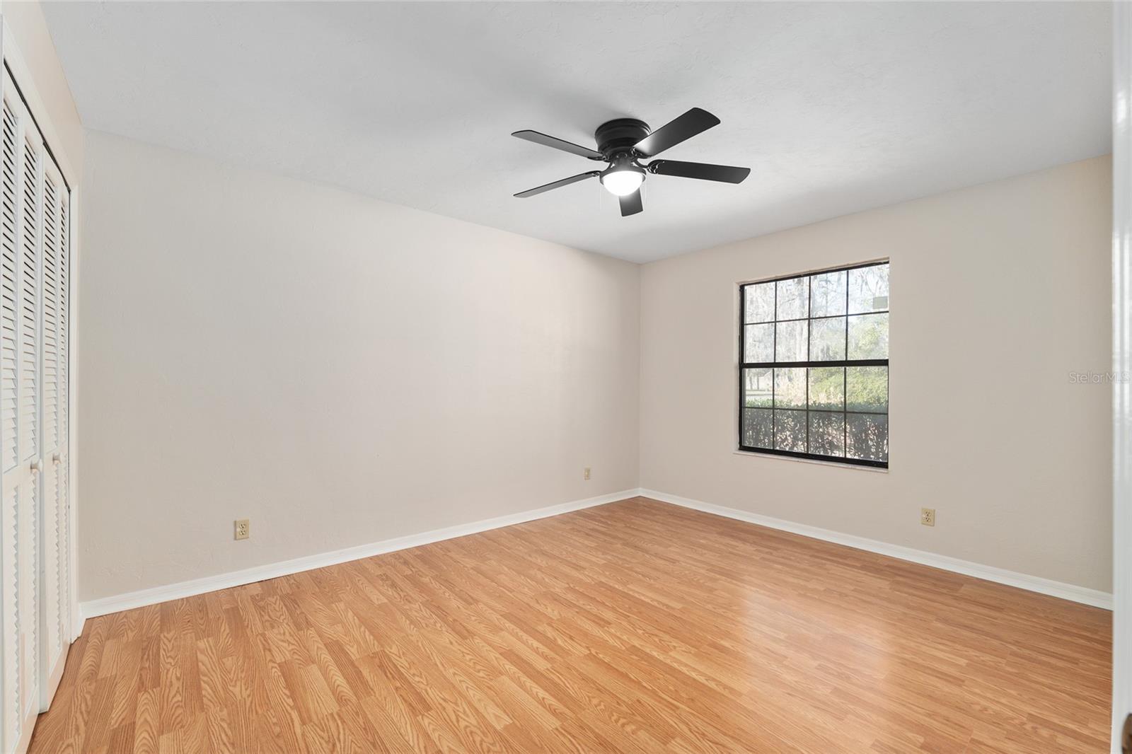 Image 41 of 64 For 10123 2nd Place