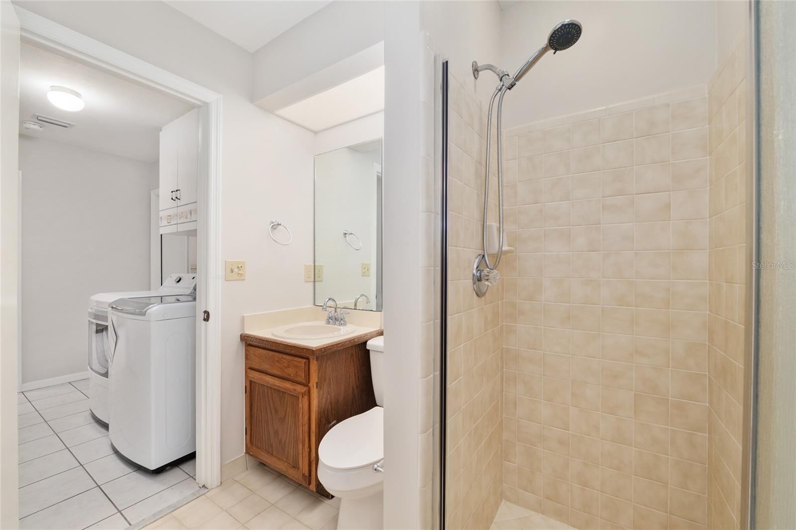 Image 46 of 64 For 10123 2nd Place