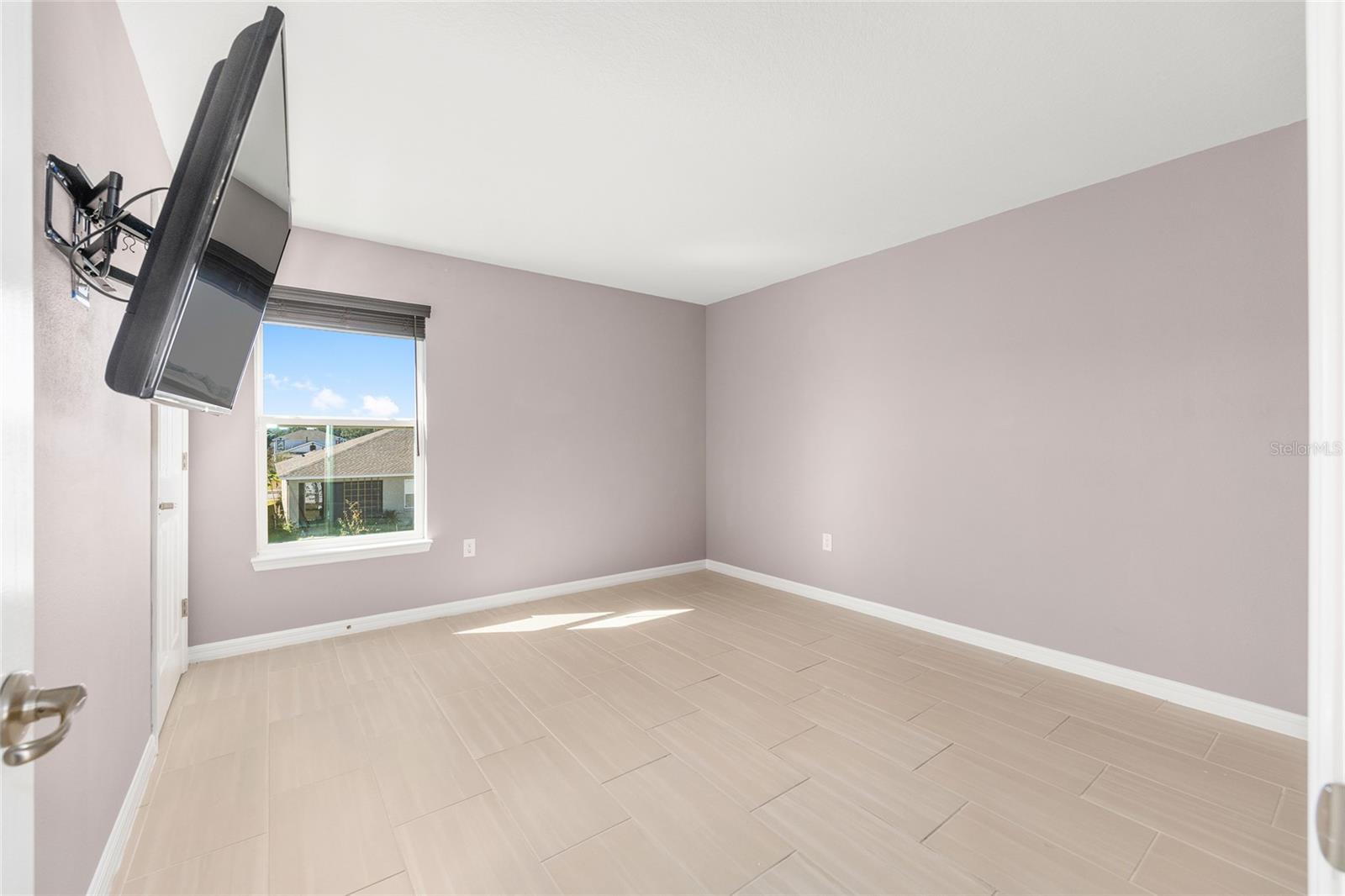 Image 18 of 65 For 6366 77th Avenue