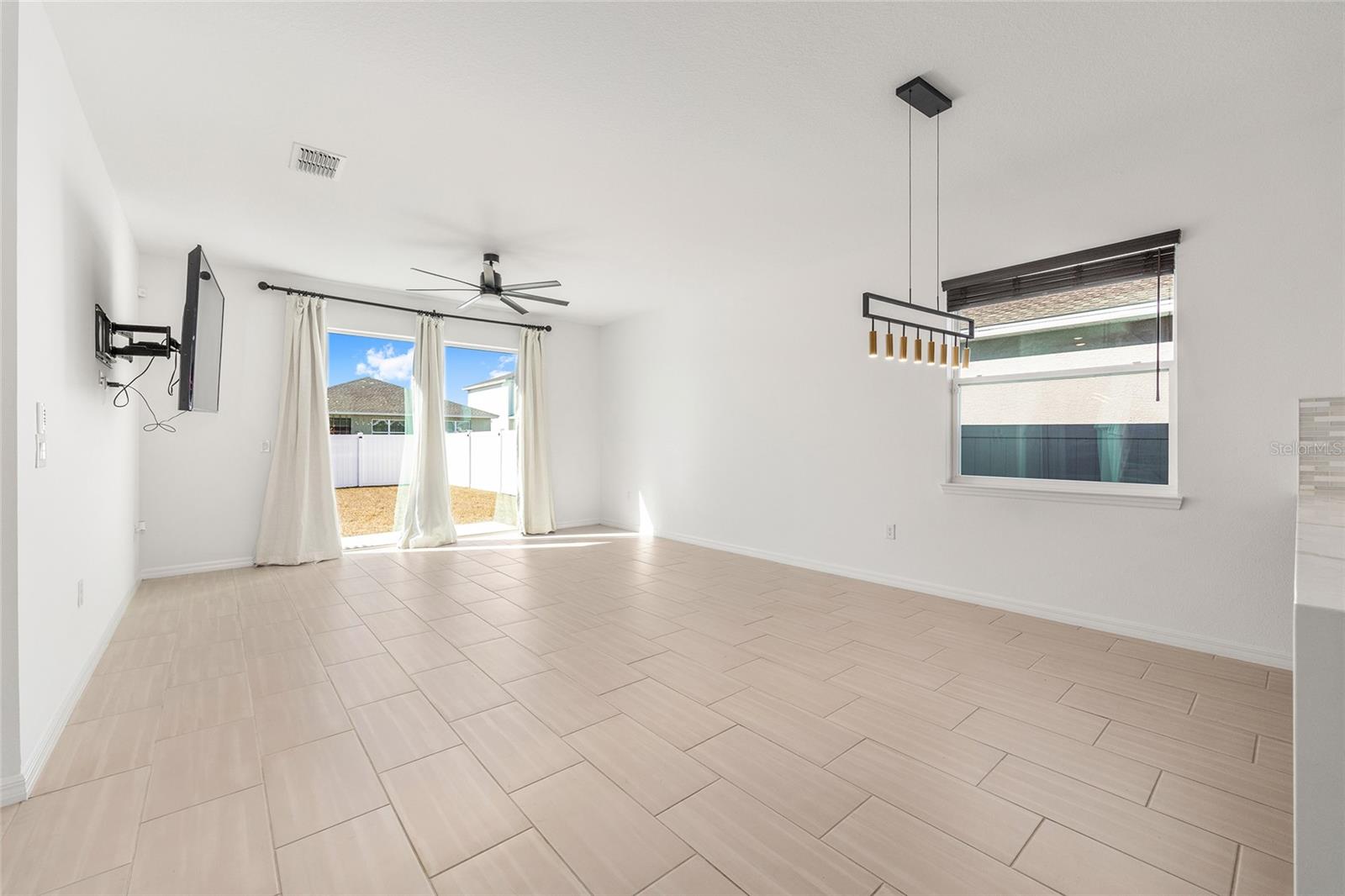 Image 32 of 65 For 6366 77th Avenue