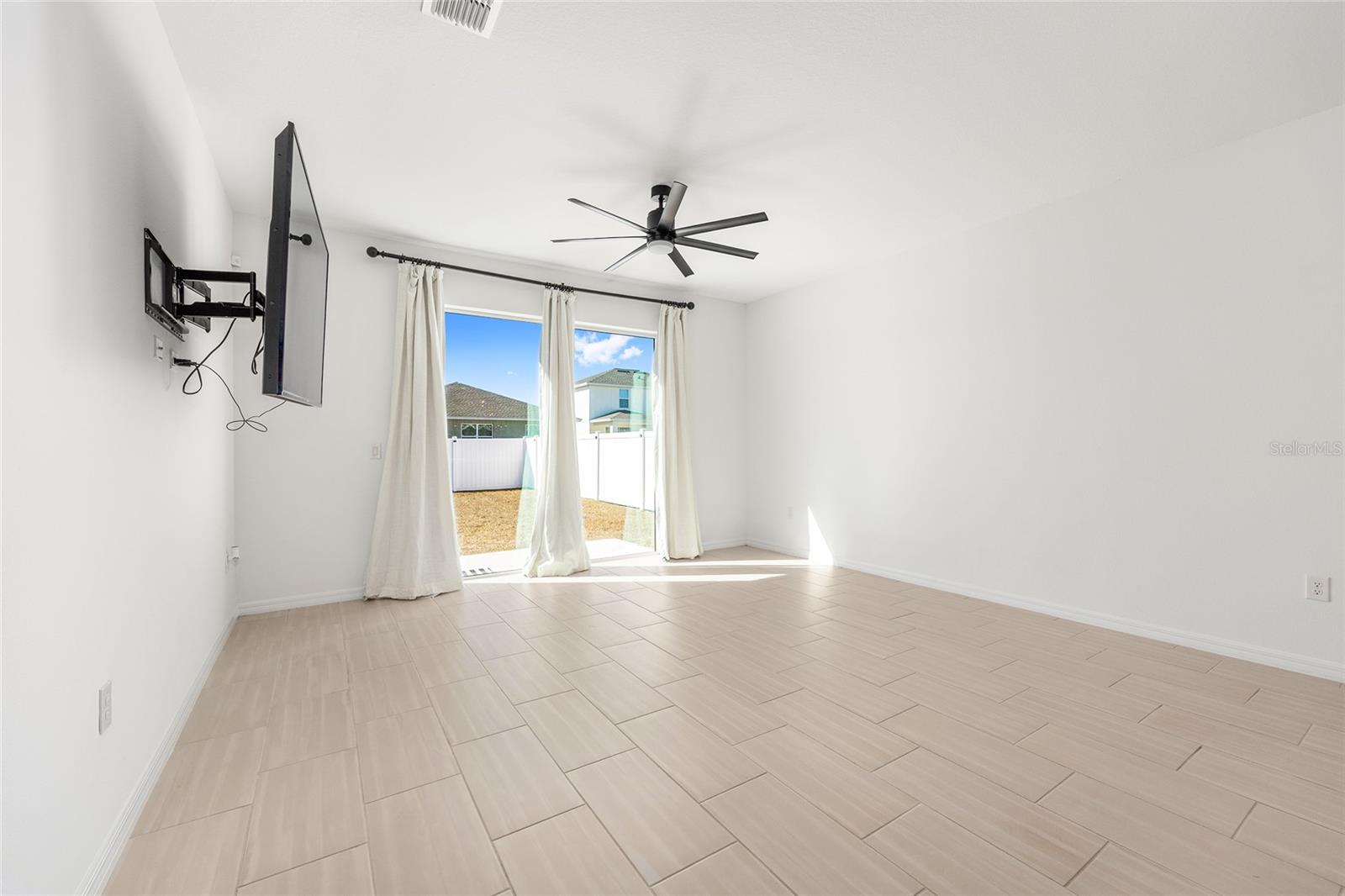 Image 35 of 65 For 6366 77th Avenue