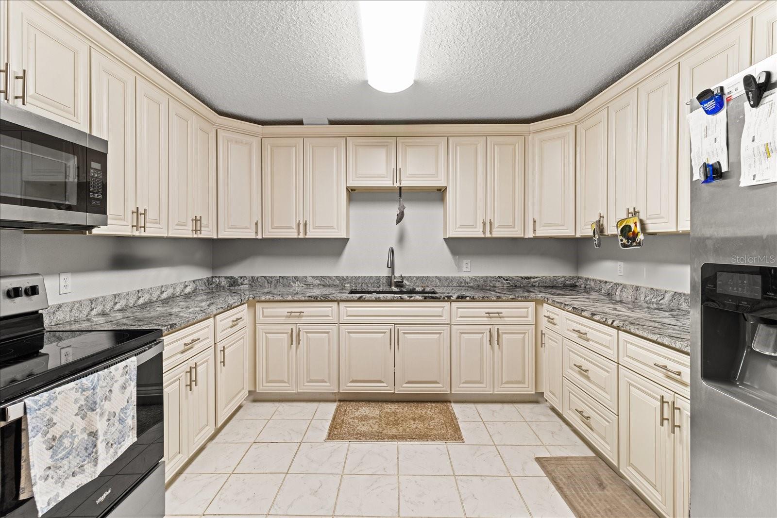 Image 36 of 48 For 7059 Lecanto Highway