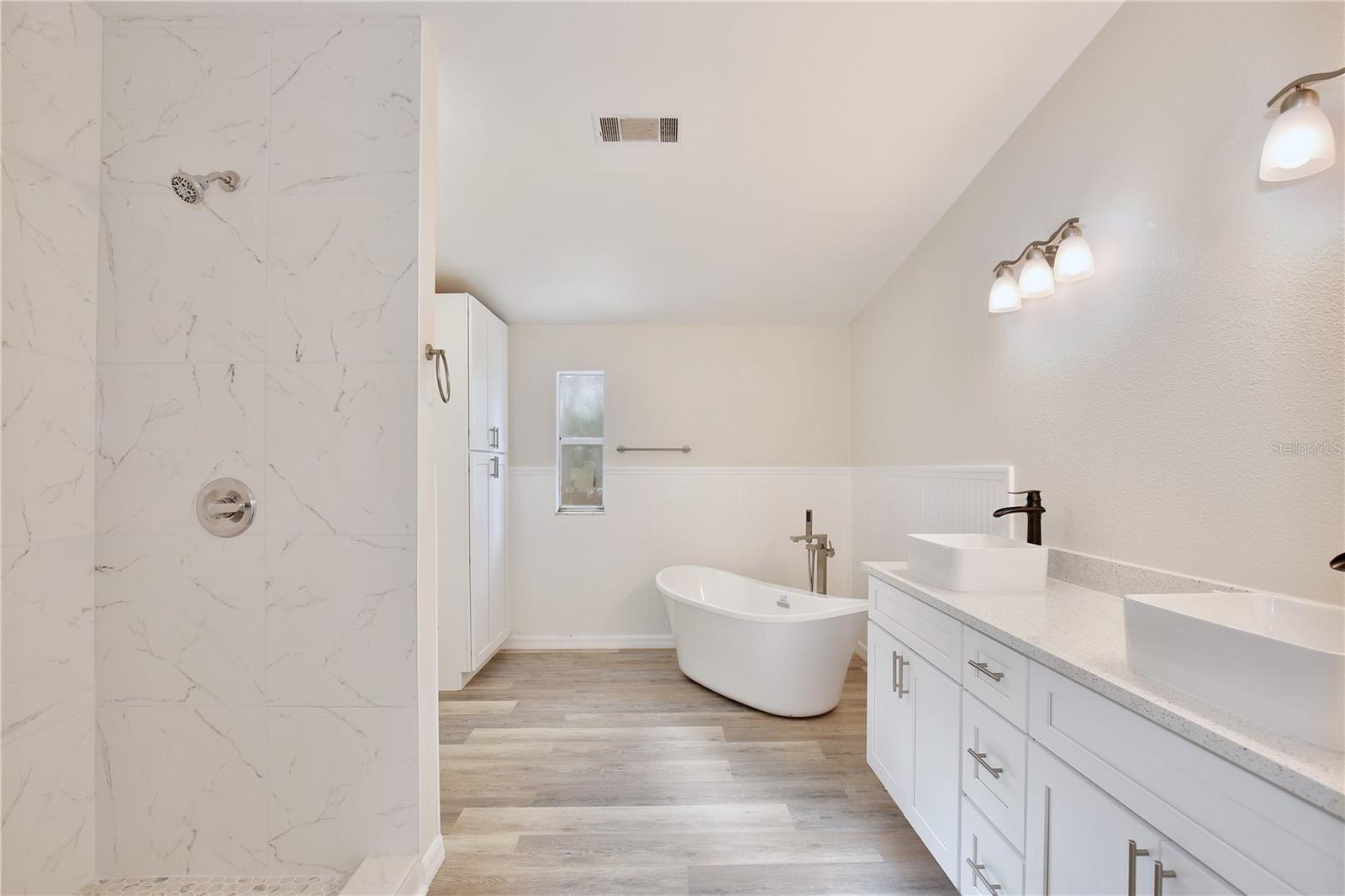 Image 19 of 44 For 15330 Apache Pass