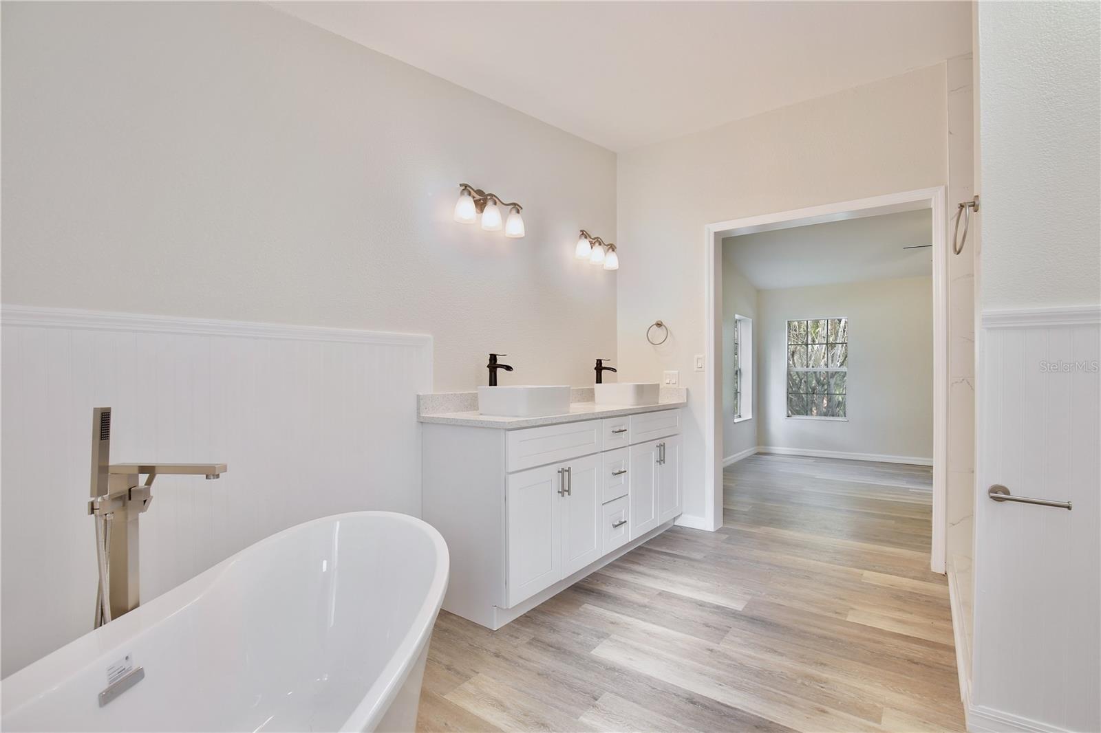 Image 20 of 44 For 15330 Apache Pass