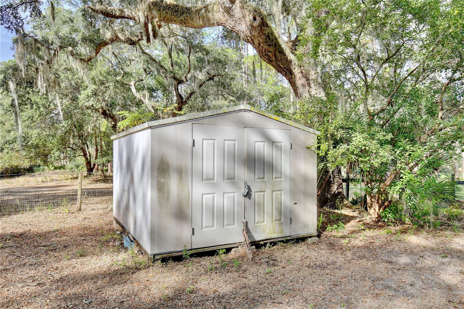 Image 33 of 44 For 15330 Apache Pass