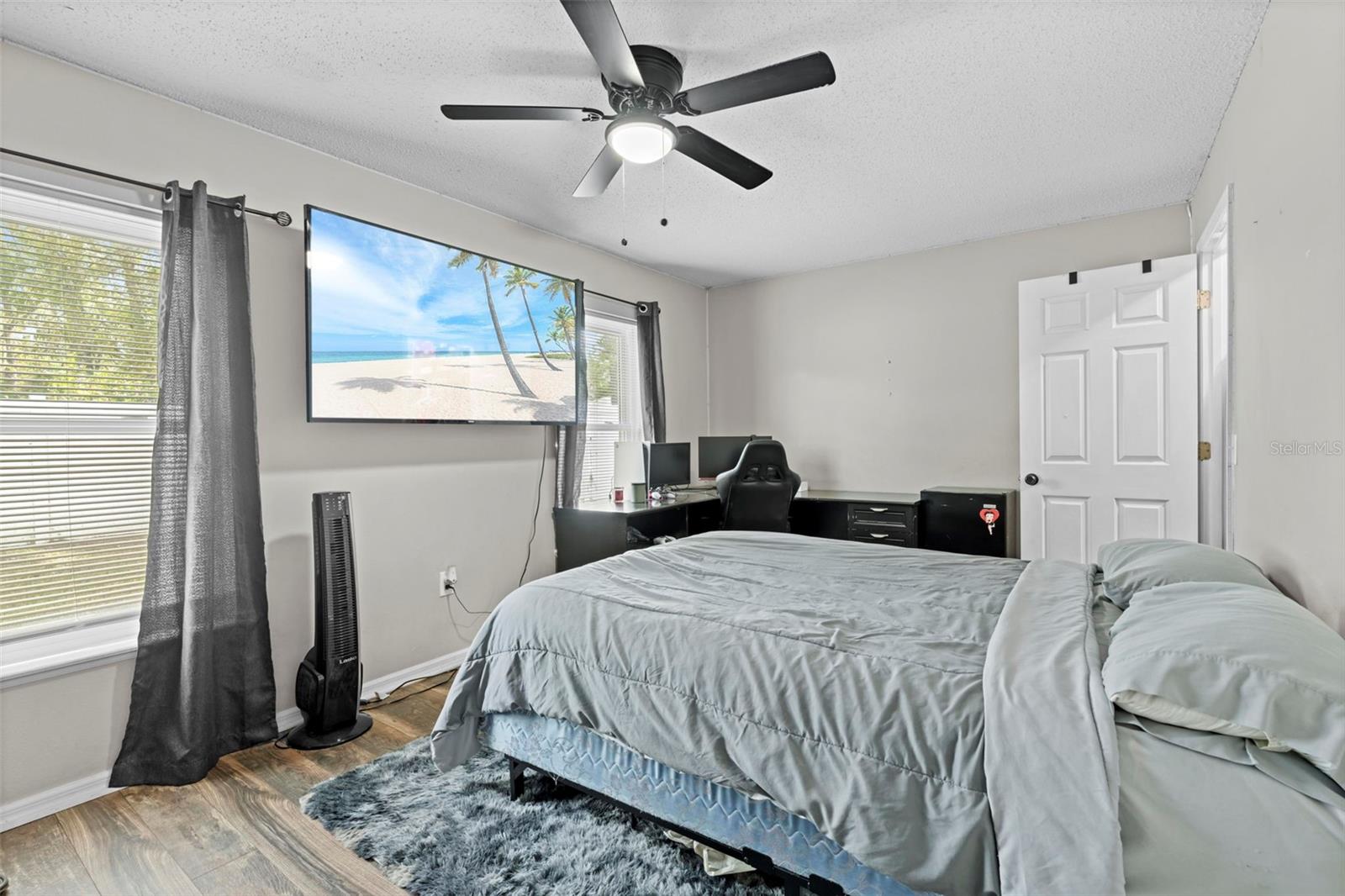 Image 37 of 65 For 880 Rum Place