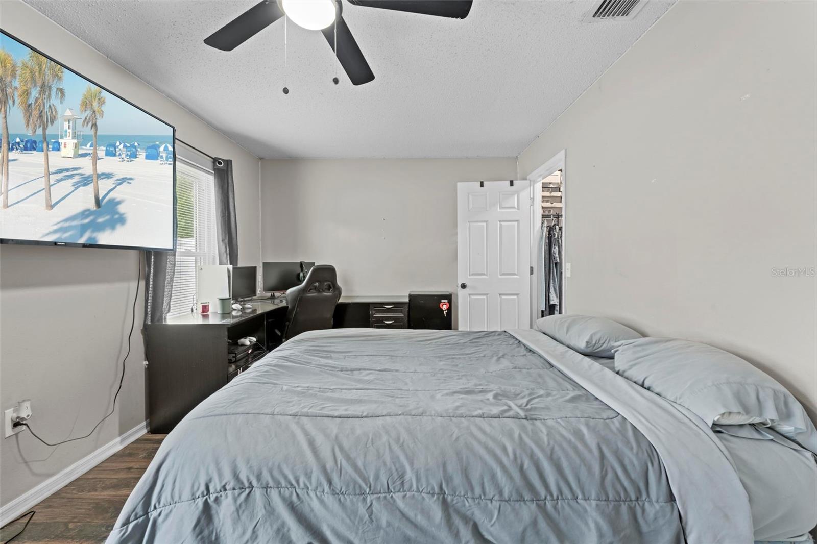 Image 38 of 65 For 880 Rum Place