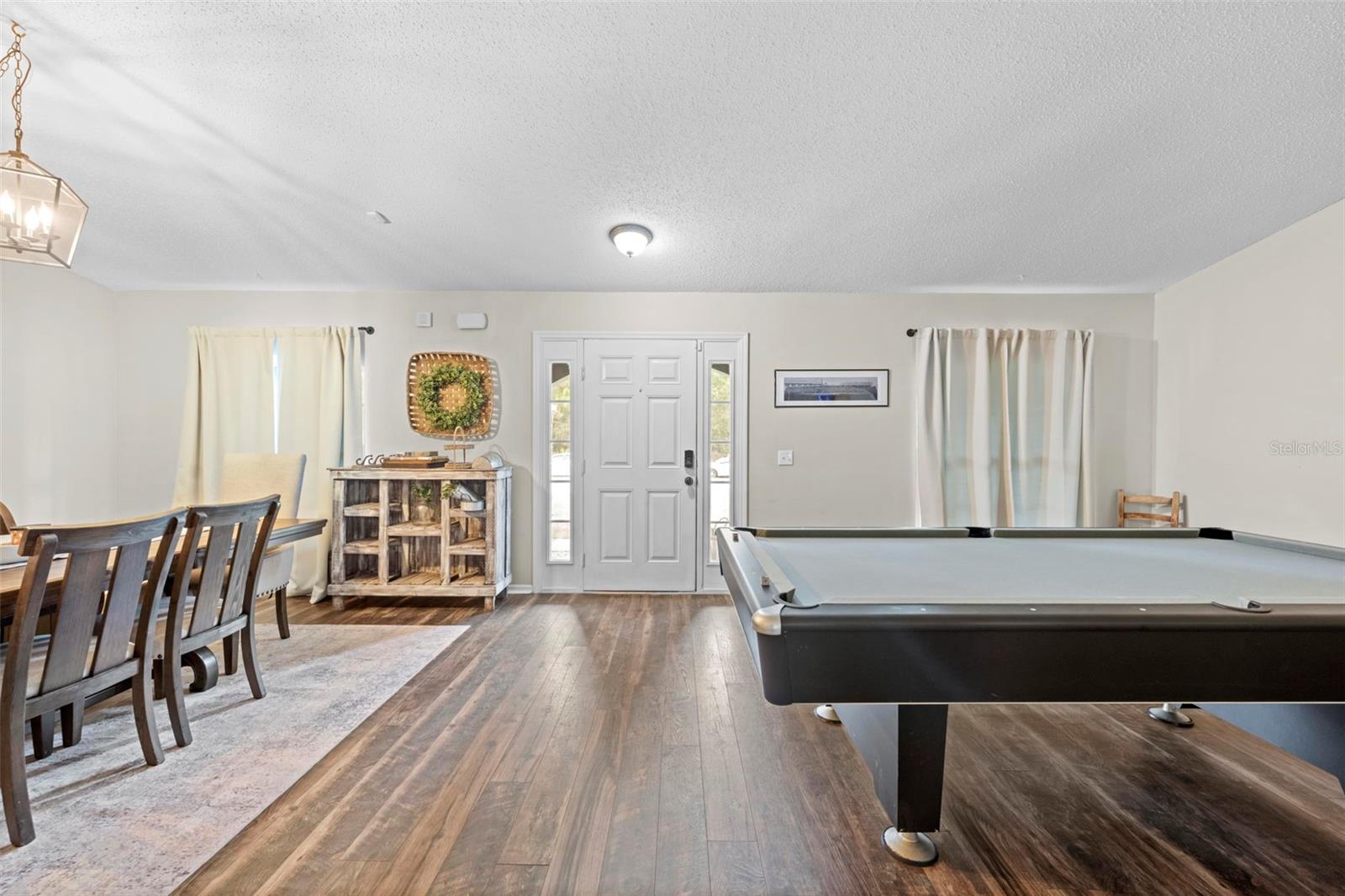 Image 4 of 65 For 880 Rum Place