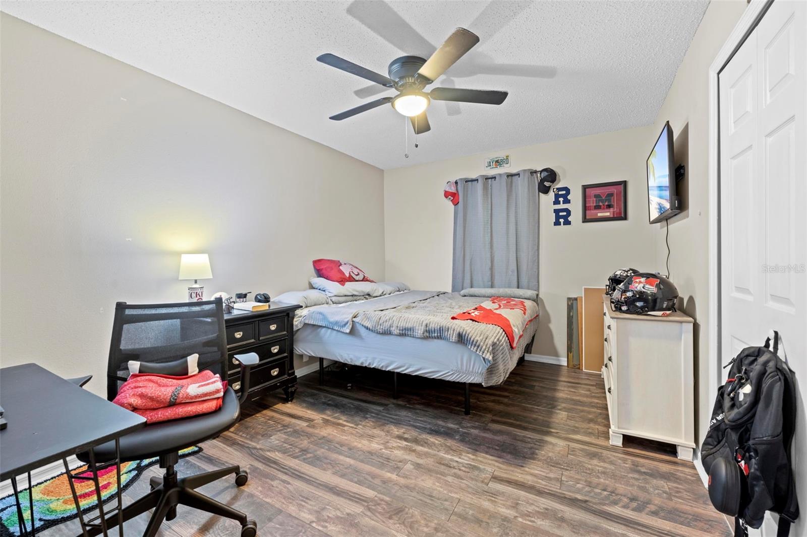 Image 42 of 65 For 880 Rum Place